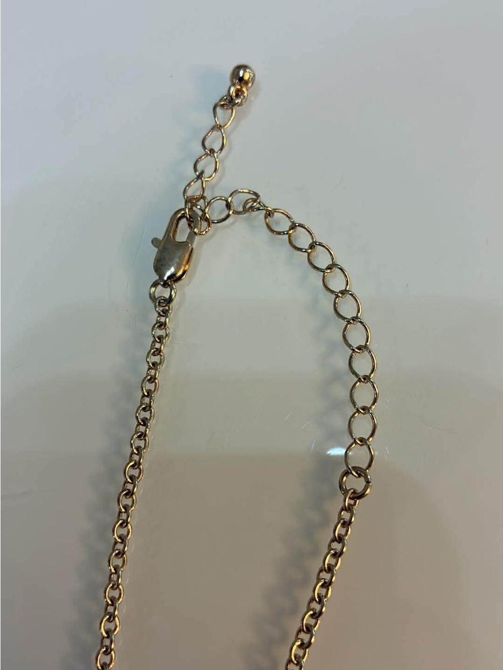 Gold-Frame Teardrop druzy pendant necklace - Gray Druzy - Picture 3 of 6